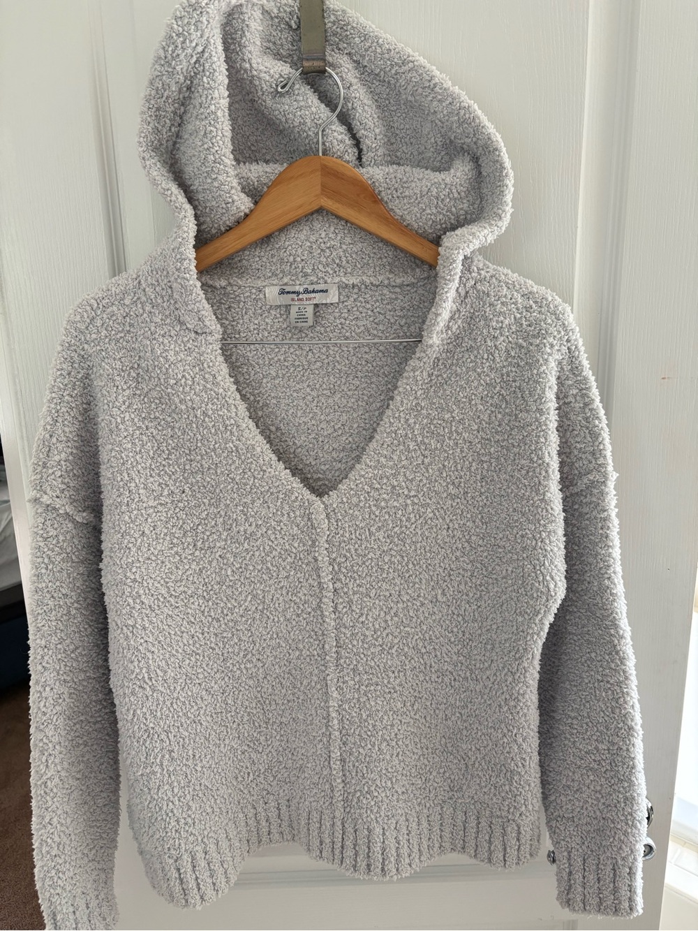Tommy Bahama cozy Sherpa Pullover sweater - Light Gray